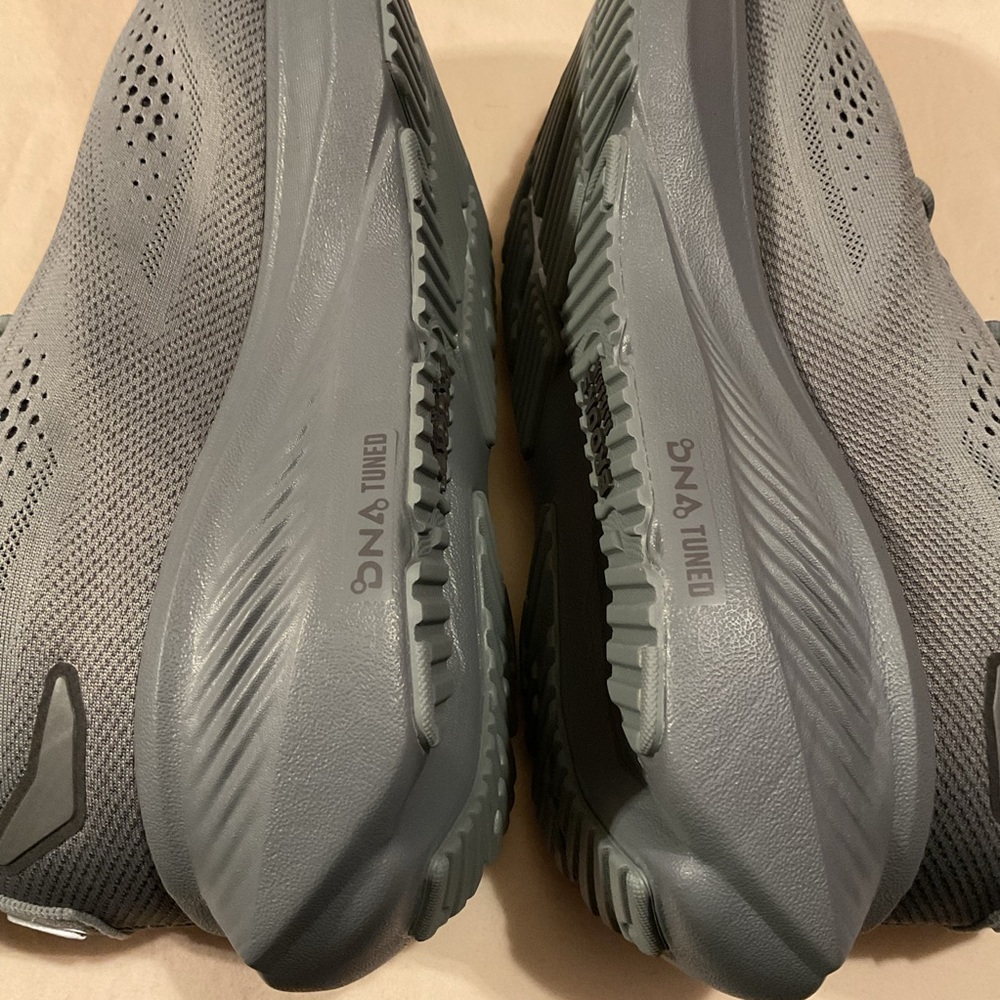 Brooks Glycerin 23 Men’s Running Shoes Size 9.5 WIDE Grey/Blackened Pearl - Picture 5 of 9